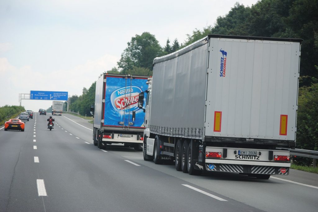 remote-traffic-397382_1280