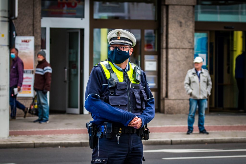 niezaszczepieni policjanci
