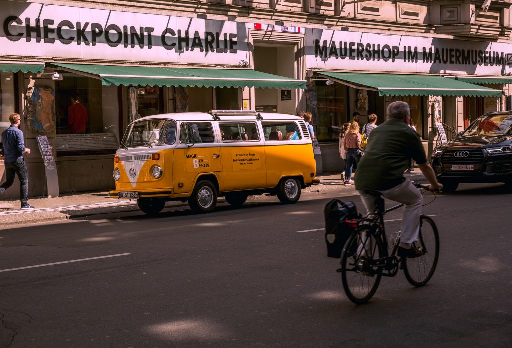 Koniec z rowerami na Friedrichstraße w centrum Berlina. Nowa propozycja Zielonych