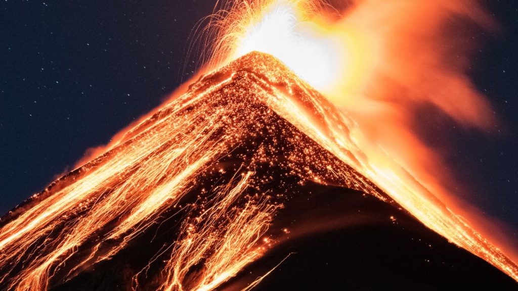 Masywne erupcje wulkanów zagrażają światu