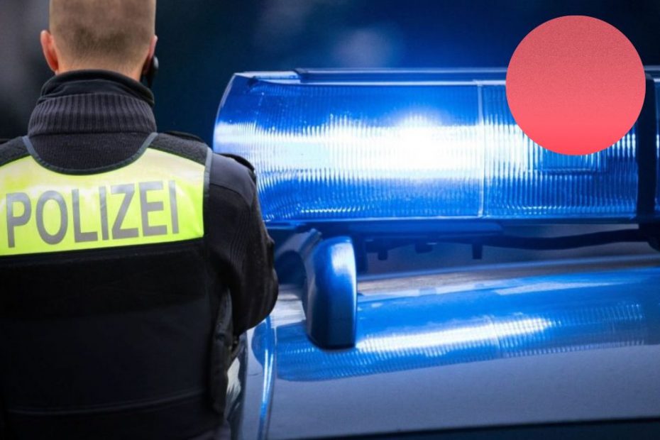 Czerwona naklejka na samochodzie