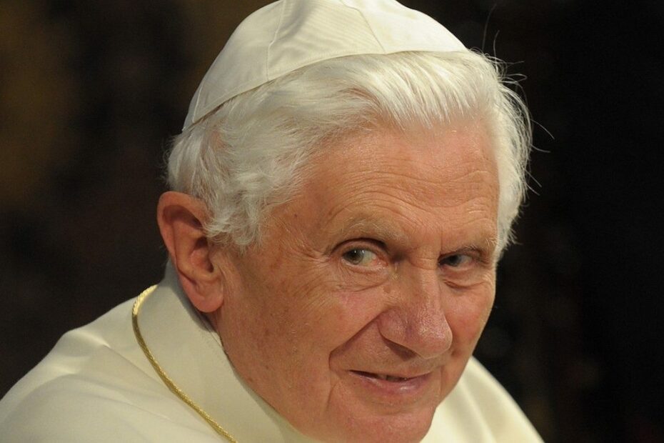 papież benedykt nie żyje