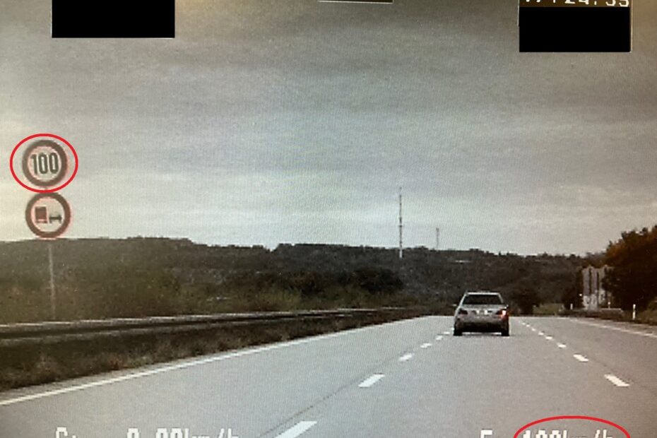 Brawurowa jazda kierowcy BMW z Polski na A4