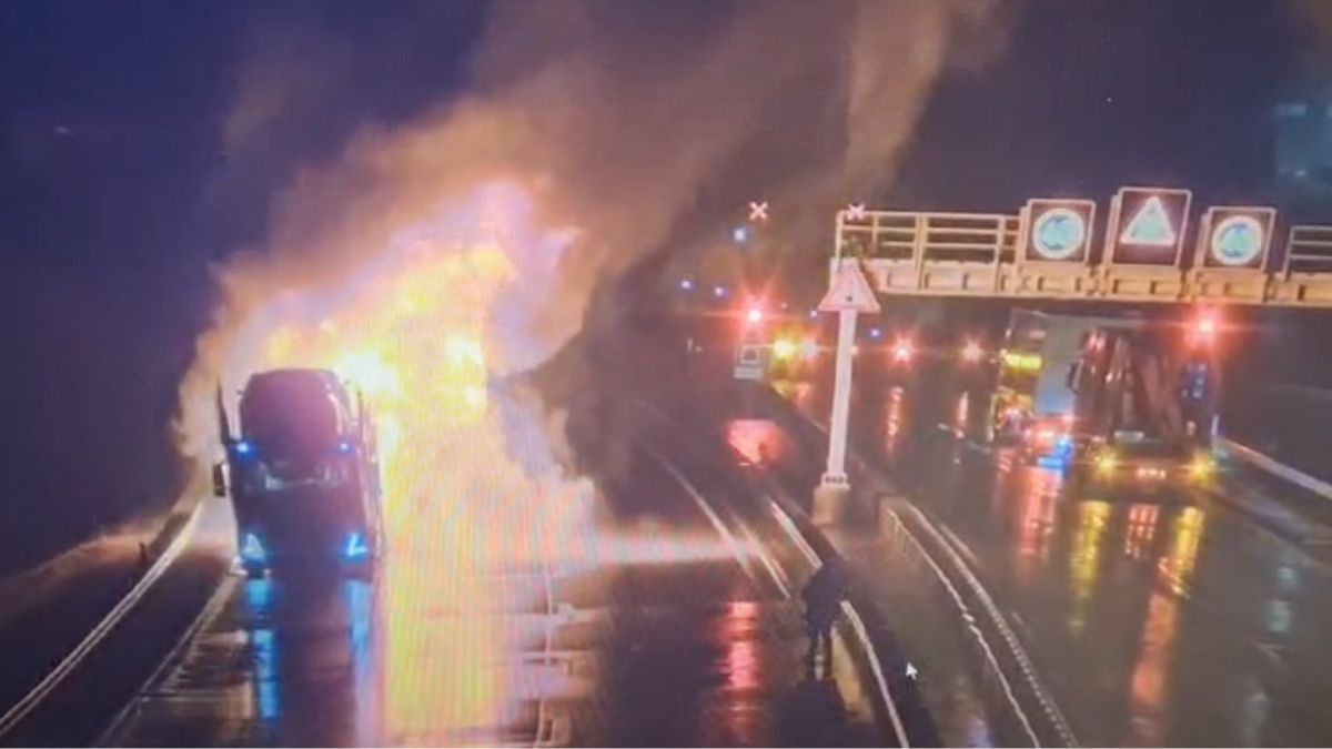 Pożar ciężarówki w tunelu Rennsteig w Niemczech