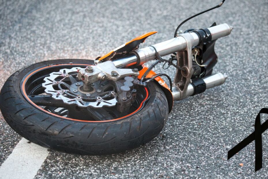 Motocyklista zderzył się z wózkiem inwalidzkim