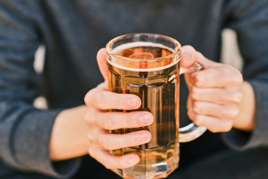 wiek w którym należy zrezygnować z alkoholu