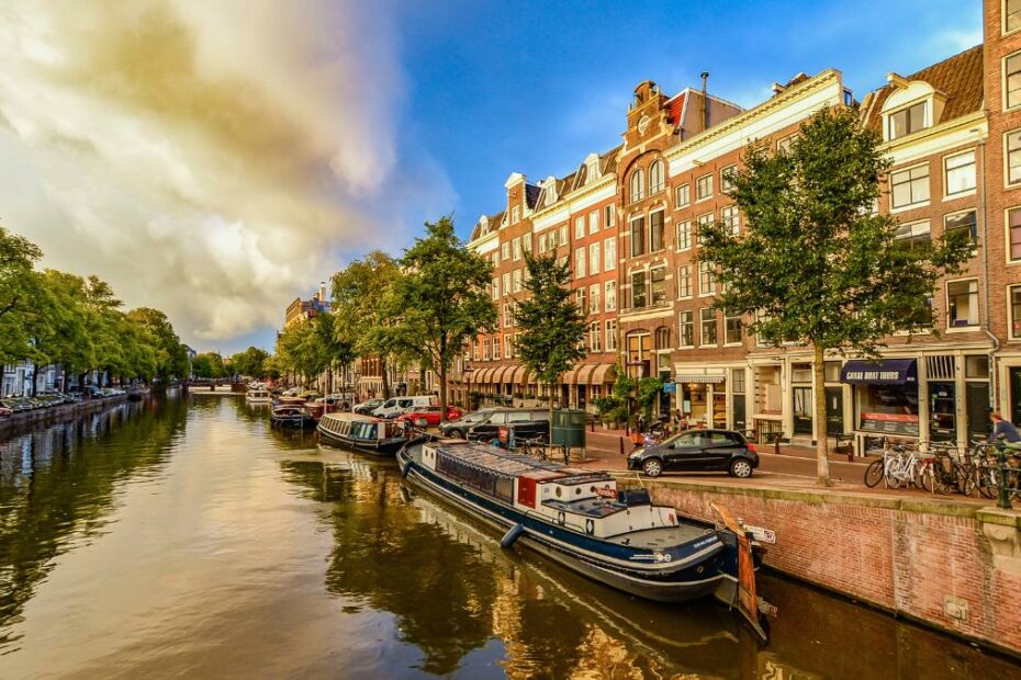Amsterdam zaskakuje kontrowersyjnym rozwiązaniem