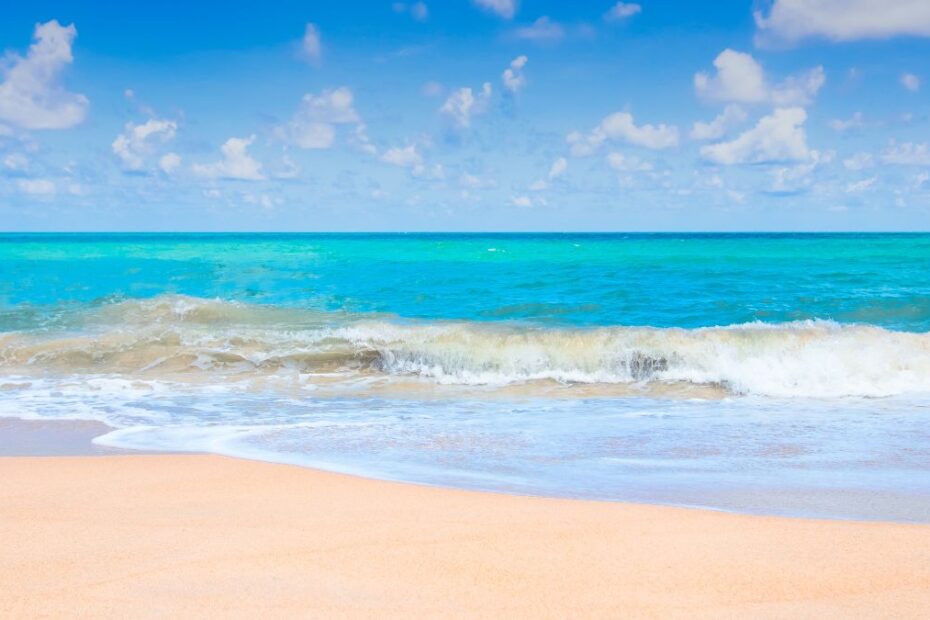 zakaz biwakowania na plaży