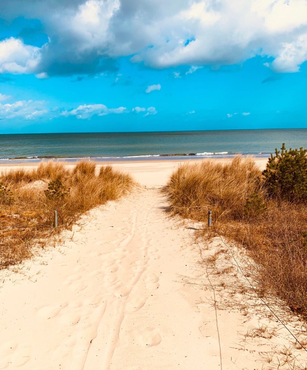 Jedna z najpiękniejszych plaż nad Bałtykiem. Jest tu cicho i spokojnie