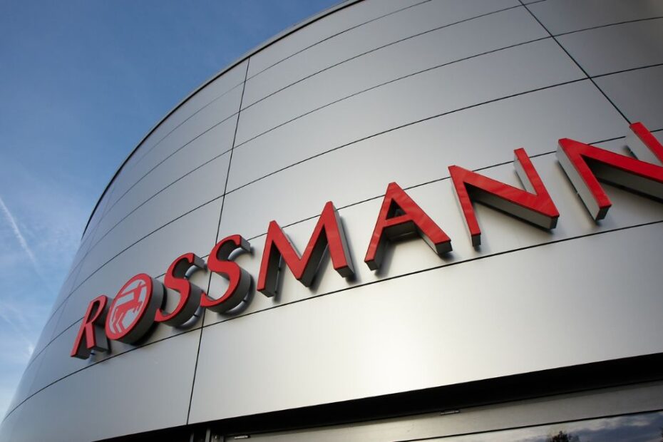 Rossmann bojkotuje Teslę, powodem poparcia Elona Muska dla Donalda Trumpa
