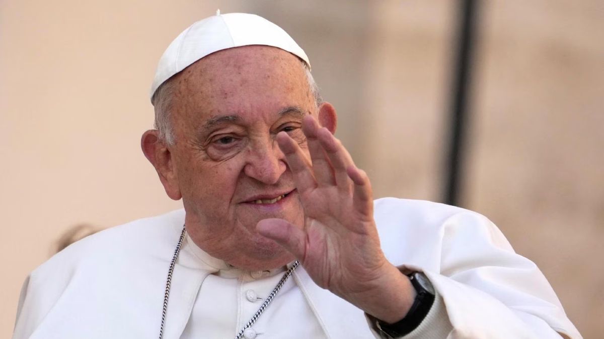 Ile pieniędzy miał papież Franciszek