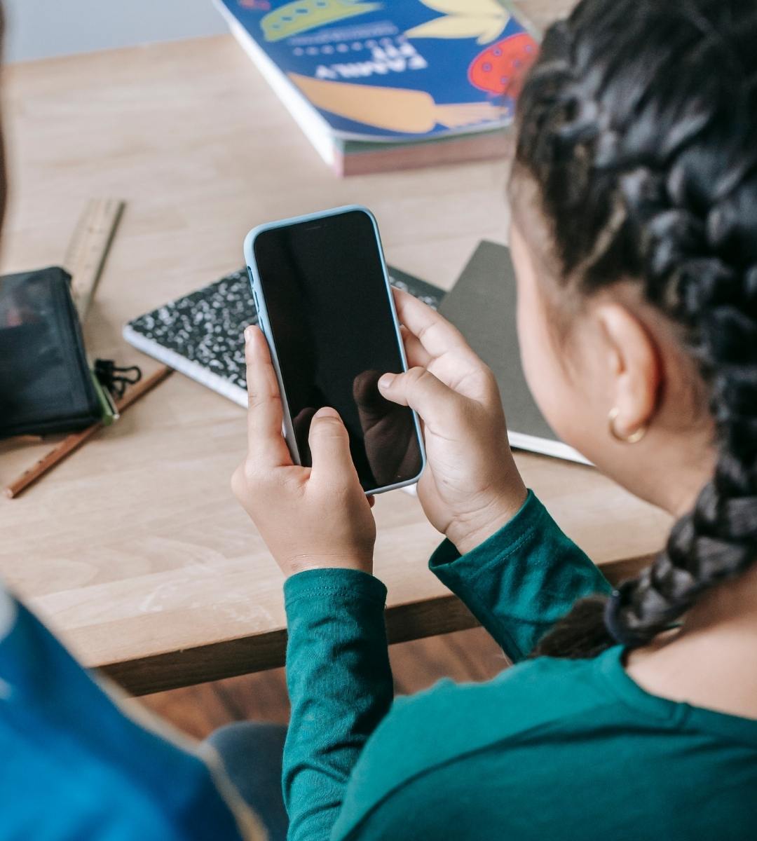 zakaz telefonów w szkołach od czerwca