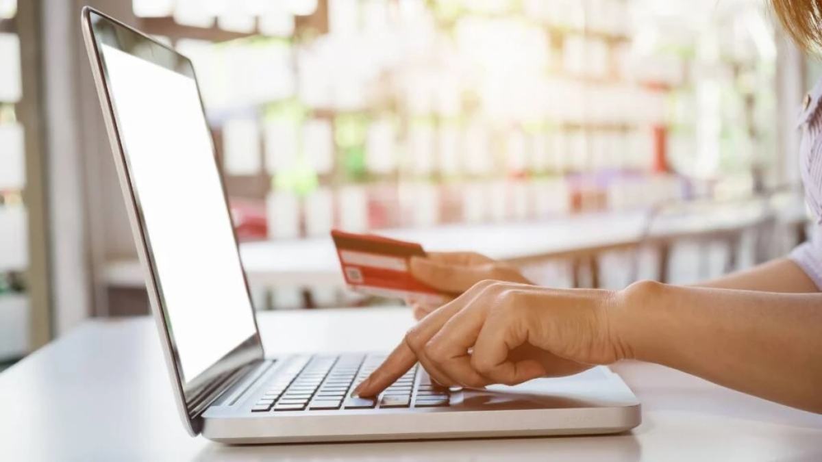 Fiskus blokuje konta bankowe i karty kredytowe