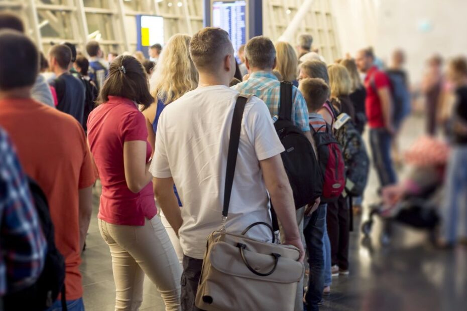 Lepiej wejść na pokład samolotu jako pierwszy czy ostatni zdjęcie boarding