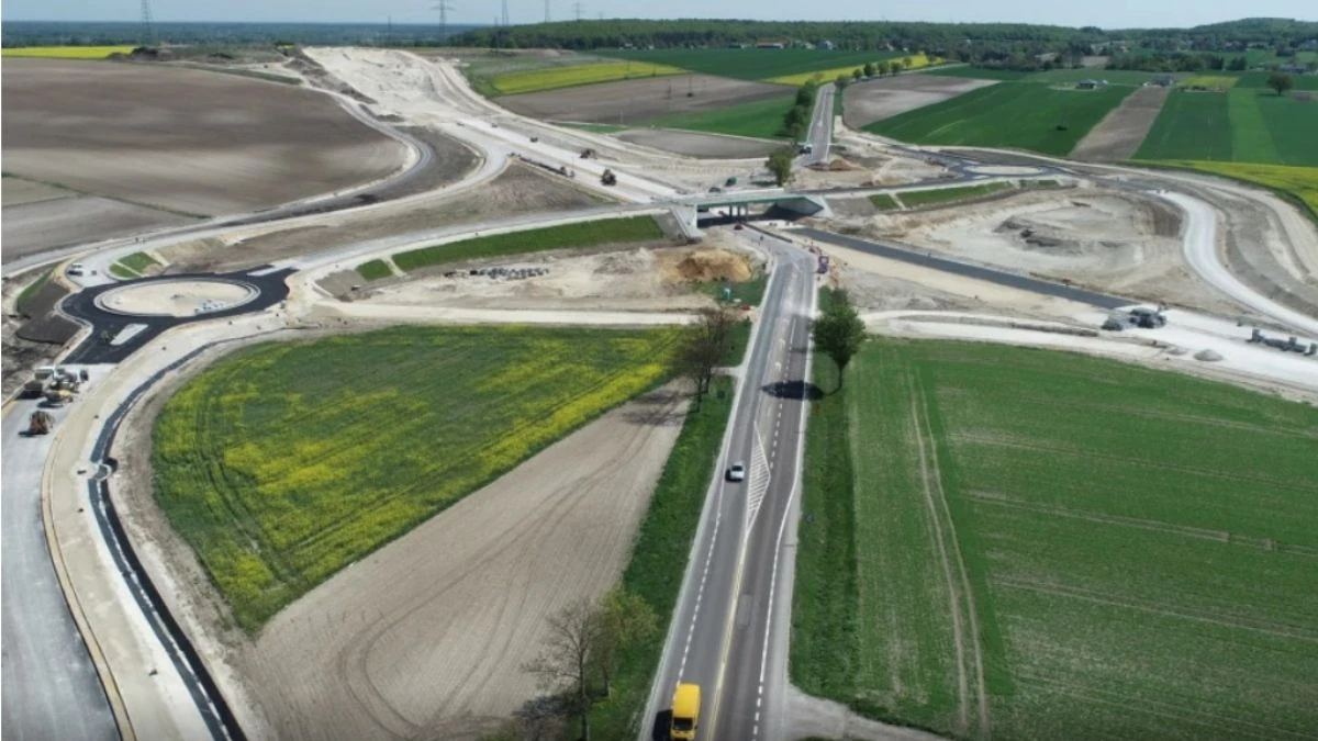 dwie nowe drogi ekspresowe