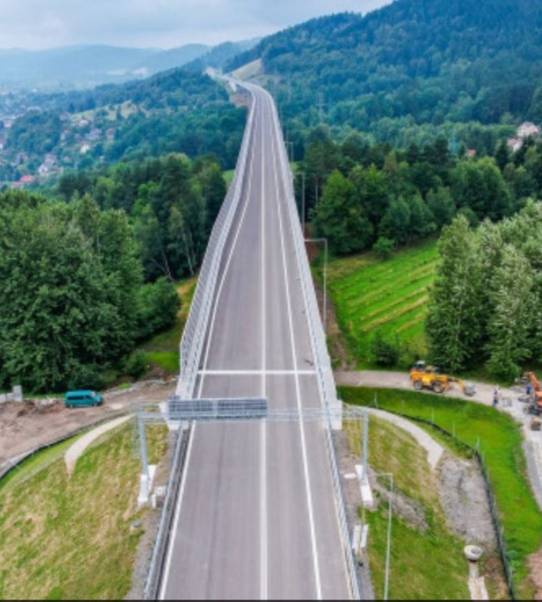 kierowcy pojadą nowa trasą przez Beskidy Foto: wiadukt na drodze ekspresowej S1