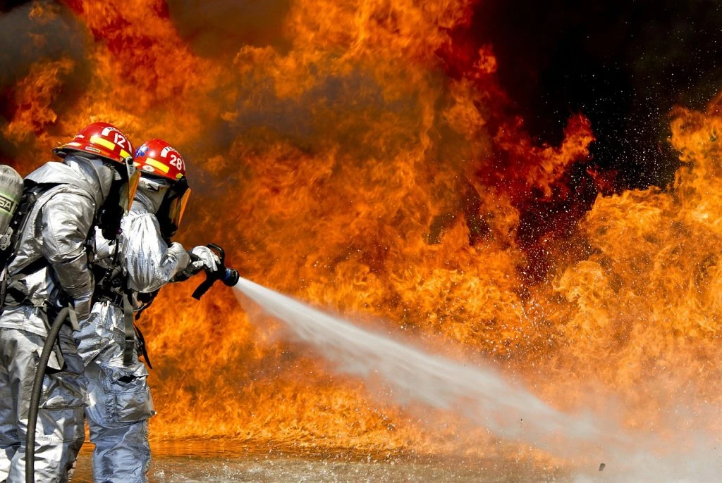 Incendiu devastator în Franța