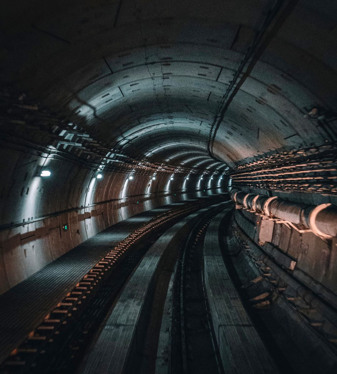 Najdłuższy tunel kolejowy w Polsce Foto tunel kolejowy
