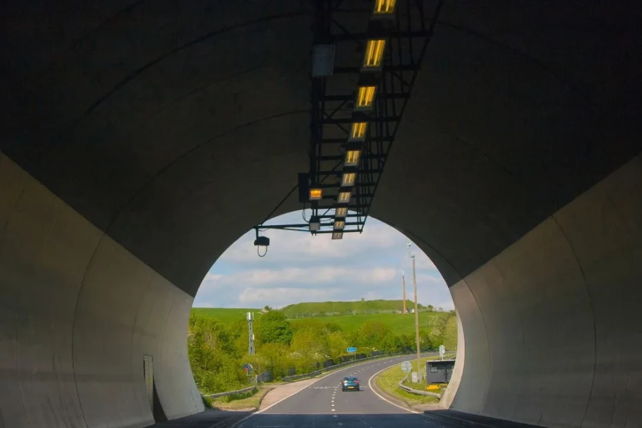 Imponujący tunel pod Odrą Foto: tunel drogowy