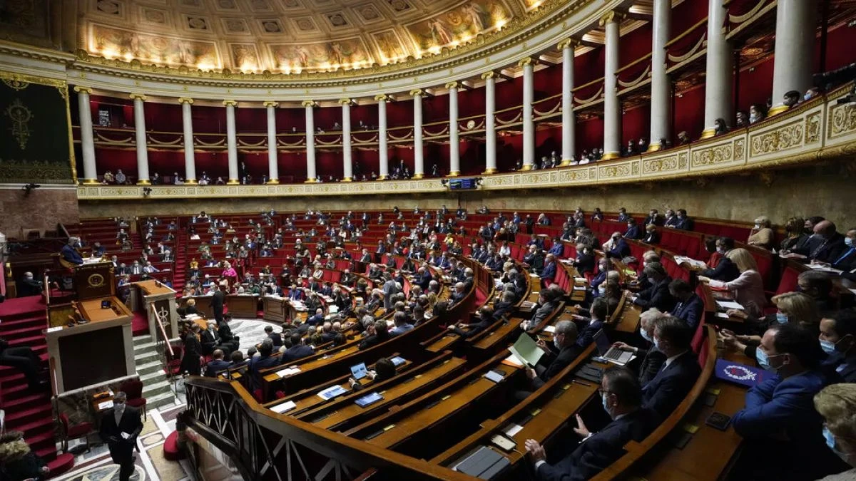 upadek rządu we Francji