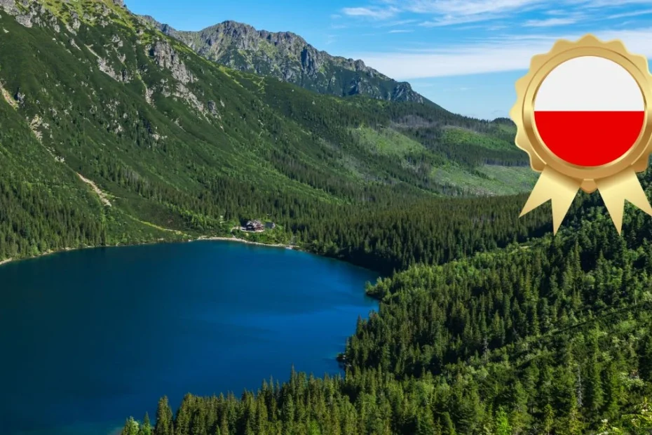 Morskie Oko wśród najpiękniejszych jezior świata Foto: Morskie Oko w Tatrach – widok na jezioro otoczone górami