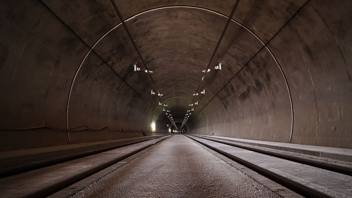 Najdłuższy tunel kolejowy świata pod Alpami Foto: tunel kolejowy