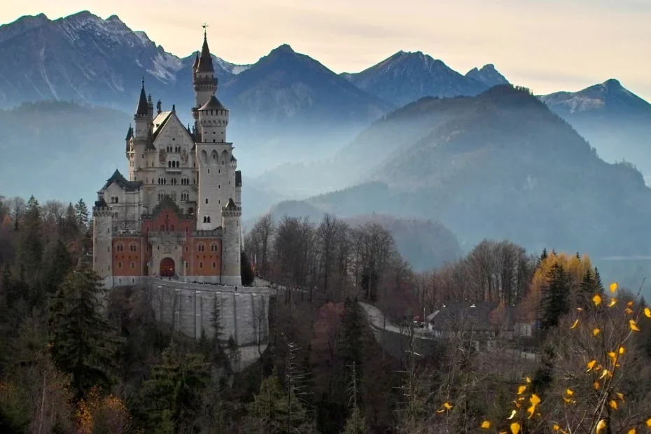10 bajkowych miasteczek w Niemczech Foto: Widok na Zamek Neuschwanstein