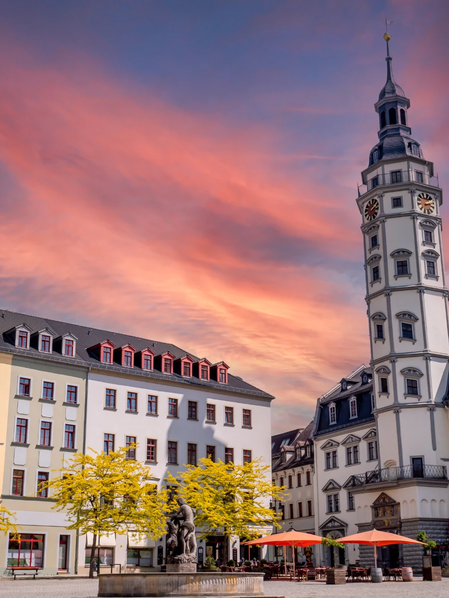 10 najpiękniejszych małych miasteczek północnych Niemiec, które warto odwiedzić Foto: Malownicza starówka w północnych Niemczech