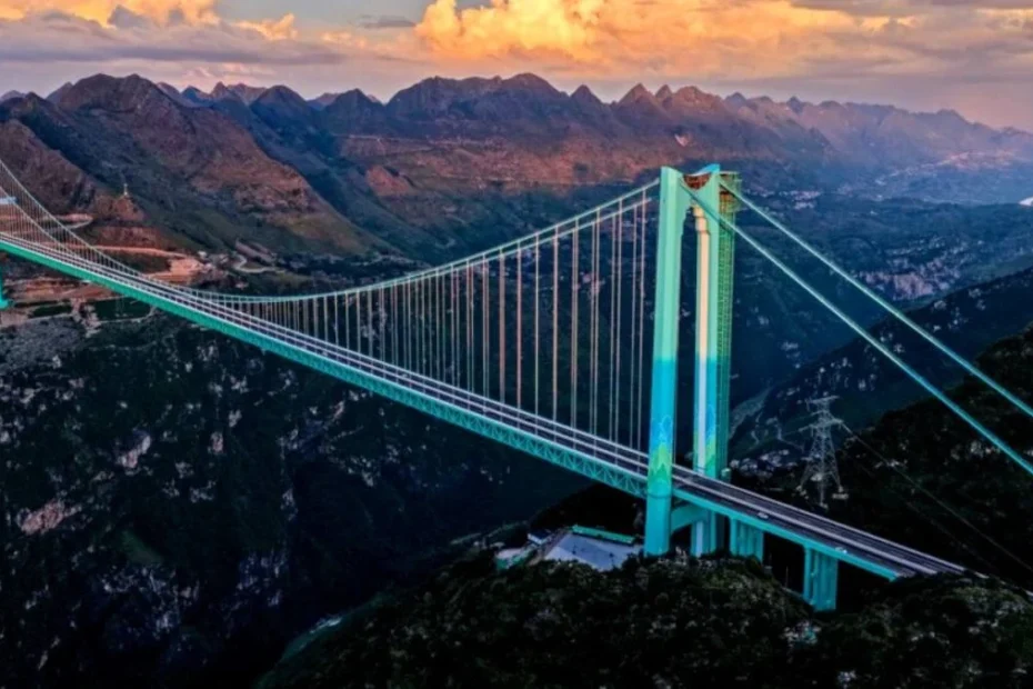 Otwarcie najwyższego mostu świata Foto: Most nad Wielkim Kanionem Huajiang