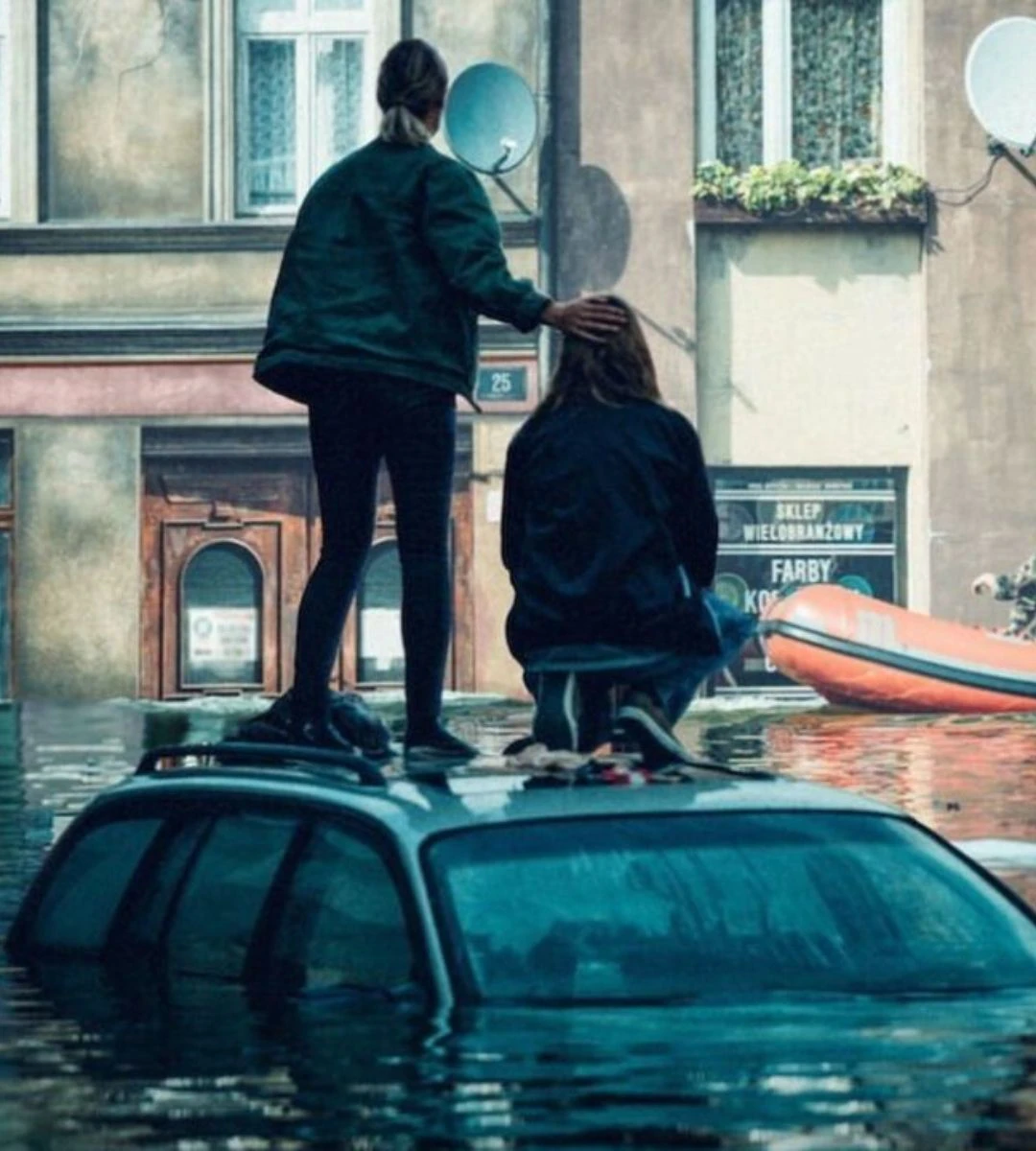 Seriale podobne do Heweliusz: oto Wielka woda wielka woda polski serial. zdjęcie główne postacie w zalanym mieście
