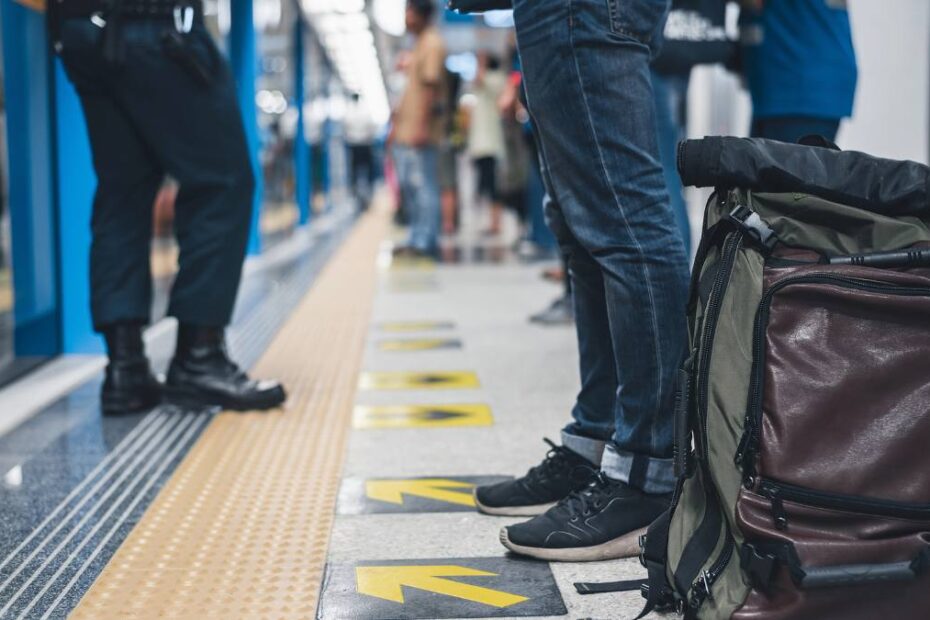 Sztuczna inteligencja zapobiega samobójstwom w metrze