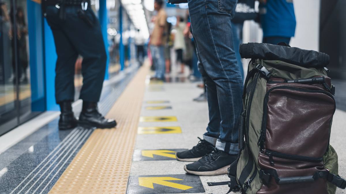 Sztuczna inteligencja zapobiega samobójstwom w metrze