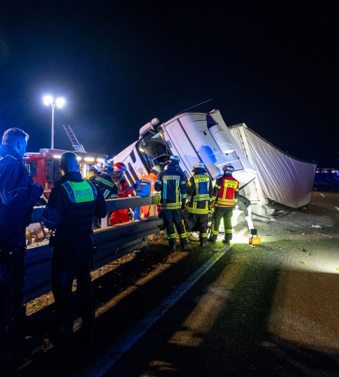 Niemcy: Potworny wypadek polskiej ciężarówki na A2