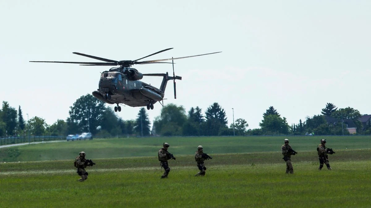 Śmigłowce Bundeswehry podczas działań w ramach ćwiczeń w pobliżu granicy z Polską