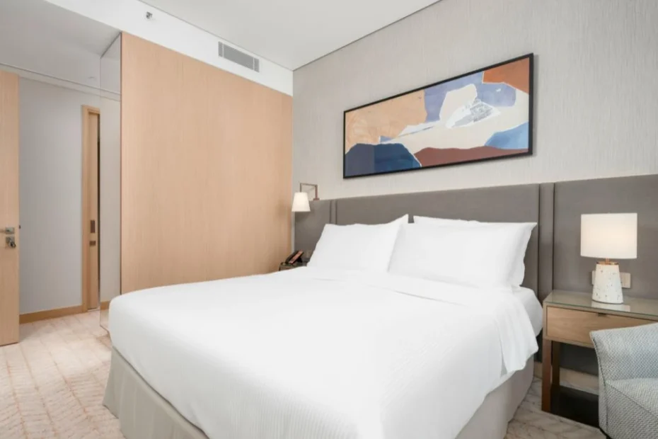 Ukryte kamery w hotelach i Airbnb Foto: Pokój hotelowy
