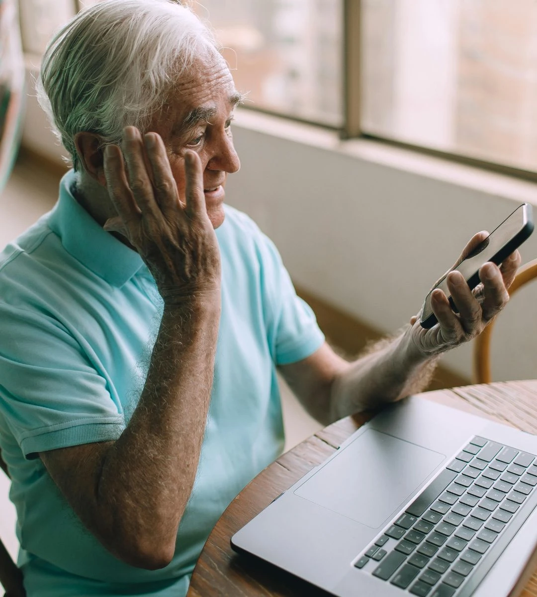 Nowa fala oszustw telefonicznych Foto: Senior jako potencjalna ofiara oszustwa telefonicznego