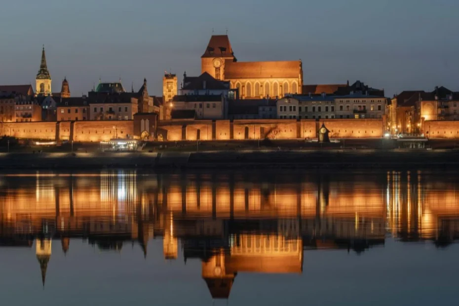 polskie miasto w amerykańskim rankingu Foto: Panorama toruńskiej starówki