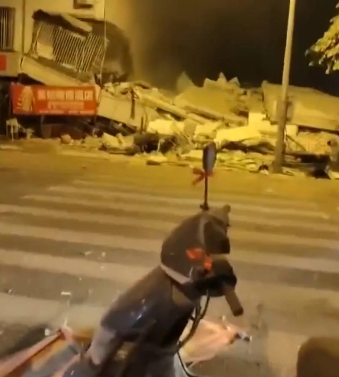 silne trzęsienie ziemi w Chinach
