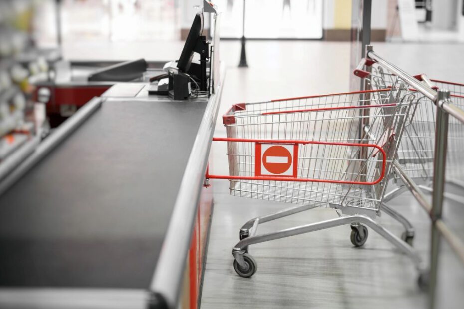 Gigant supermarketów przejmuje niewypłacalną sieć