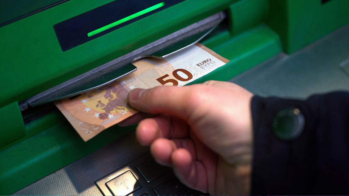 Zieloni chcą sięgnąć po oszczędności uśpione na kontach