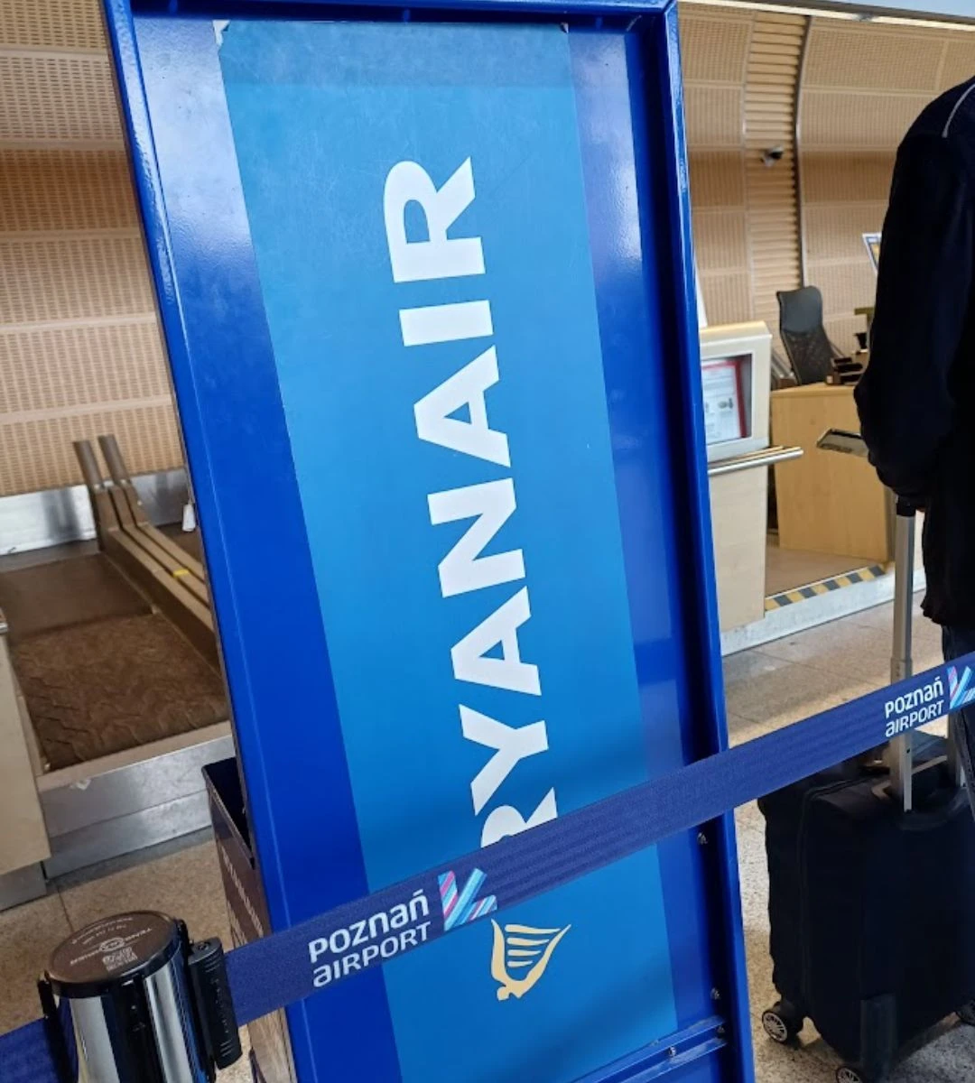 Nowe zasady Ryanair od listopada Foto: stanowiska odprawy na lotnisku