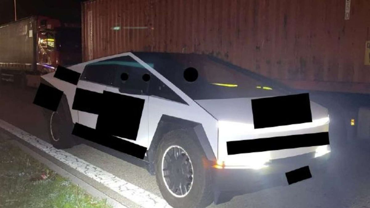 Tesla na polskich numerach zatrzymana w Niemczech. Kierowca musiał zostawić auto