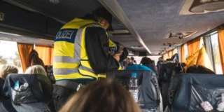 Niemcy zatrzymali autokar z parlamentarzystami na granicy